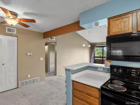 427 Wright St #306, Lakewood, CO 80228 photo 12
