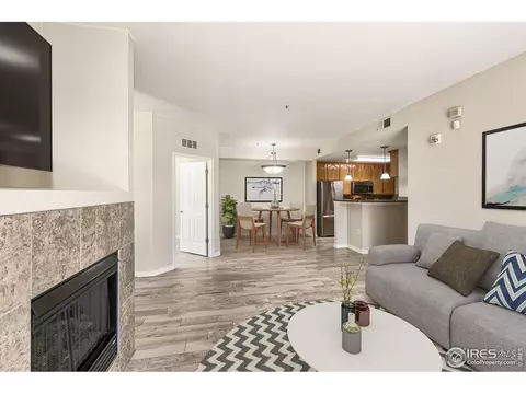 804 Summer Hawk Dr #2101, Longmont, CO 80504