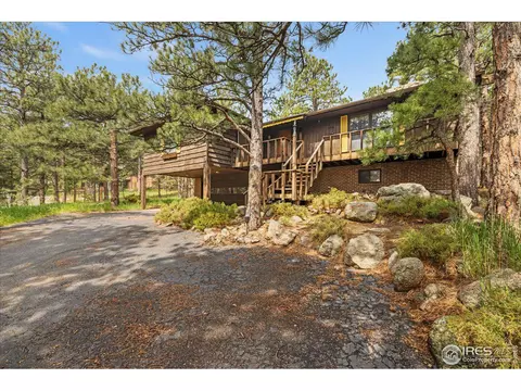 562 Wild Horse Cir, Boulder, CO 80304