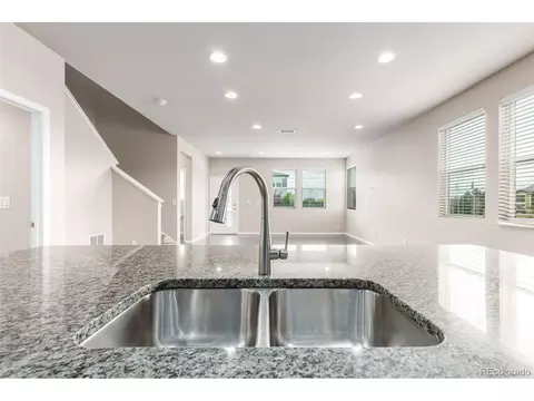 16205 E Warner Dr, Denver, CO 80239 photo 16