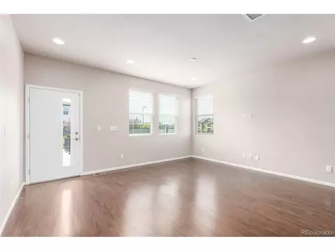 16205 E Warner Dr, Denver, CO 80239 photo 7