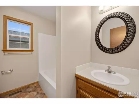306 E Colorado Ave, Berthoud, CO 80513 photo 13