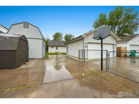 306 E Colorado Ave, Berthoud, CO 80513 photo 3
