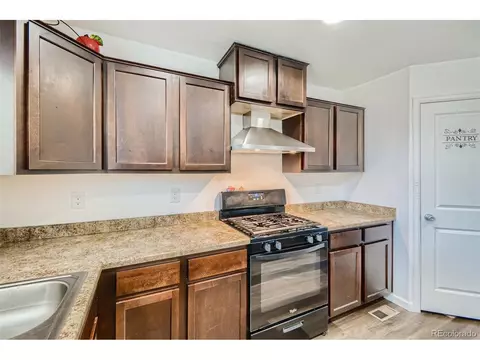 47327 Iris Ave, Bennett, CO 80102 photo 13