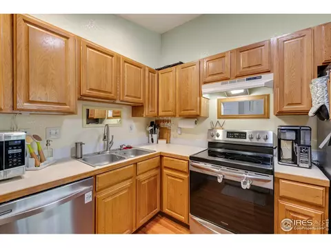 2922 Hawk Dr, Evans, CO 80620 photo 6