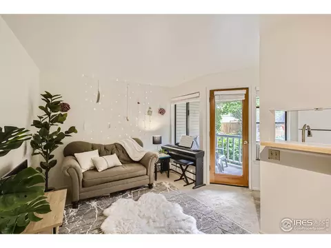 948 North St #11, Boulder, CO 80304