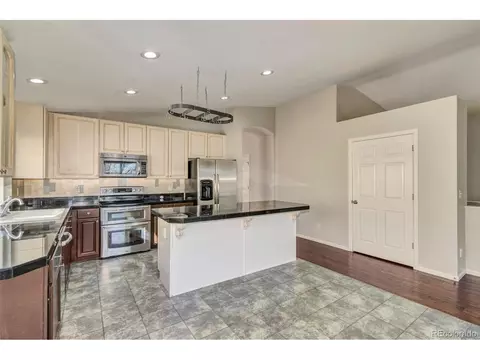 18376 E Amherst Dr, Aurora, CO 80013 photo 2