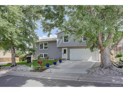16805 E Navarro Dr, Aurora, CO 80013
