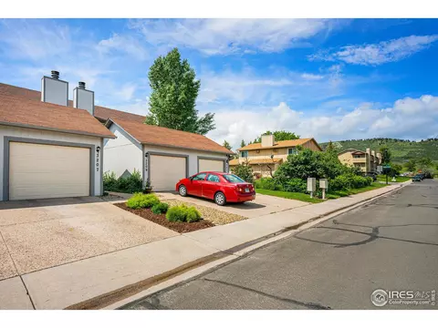 3207 Azalea Dr, Fort Collins, CO 80526