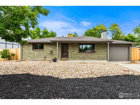 8 Seattle Ln, Longmont, CO 80501