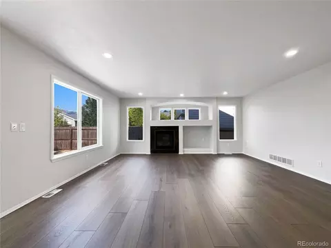 545 Short Dr, Dacono, CO 80514 photo 3