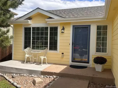 832 Pitkin Way, Castle Rock, CO 80104