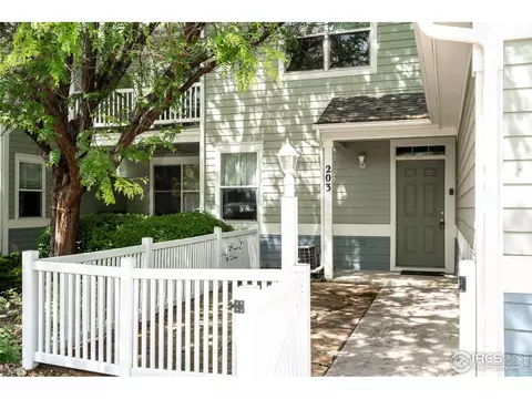 640 Gooseberry Dr #203, Longmont, CO 80503