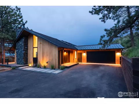 239 Pine Tree Ln, Boulder, CO 80304 photo 2