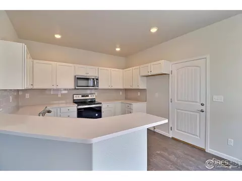 4226 Primrose Ln, Evans, CO 80620 photo 4