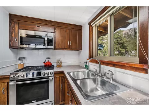 208 Cedar Dr, Lyons, CO 80540 photo 13