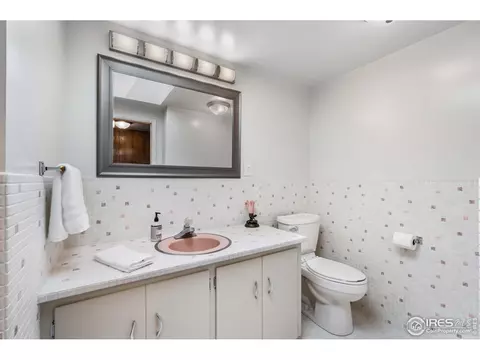 208 Cedar Dr, Lyons, CO 80540 photo 9