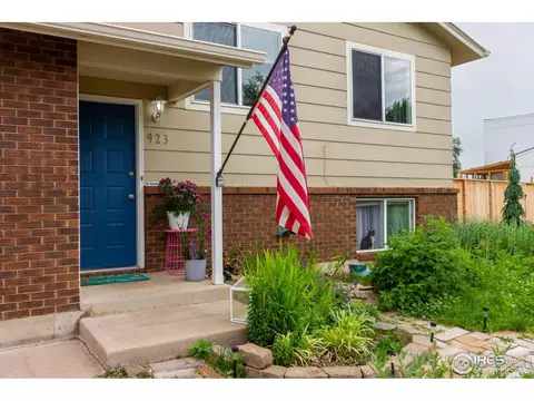 923 Woodbine Dr, Windsor, CO 80550