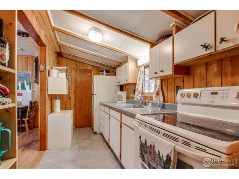 52 Peaceful Valley Rd, Lyons, CO 80540 photo 13