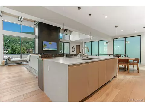 672 Forest Rd, Vail, CO 81657 photo 15