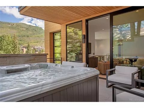 672 Forest Rd, Vail, CO 81657 photo 4