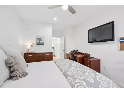 Bedroom - 9633 E 5th Ave #10-10202, Denver, CO 80230 photo 7 of 7