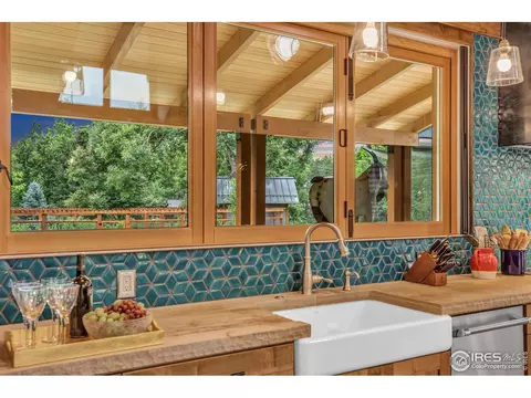 2255 Emerald Rd, Boulder, CO 80304 photo 4
