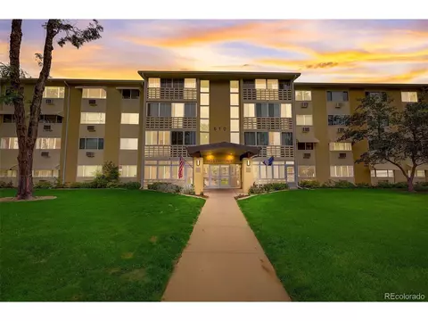 610 S Clinton St #2A, Denver, CO 80247