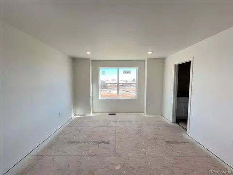 46540 Orchard Dr, Bennett, CO 80102 photo 7