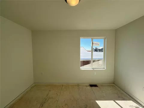 46540 Orchard Dr, Bennett, CO 80102 photo 11