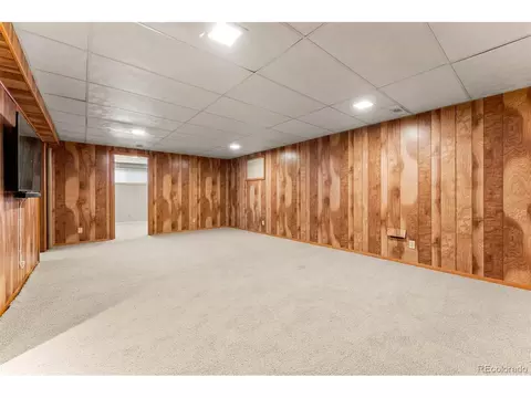 8101 E Linvale Pl, Denver, CO 80231 photo 24