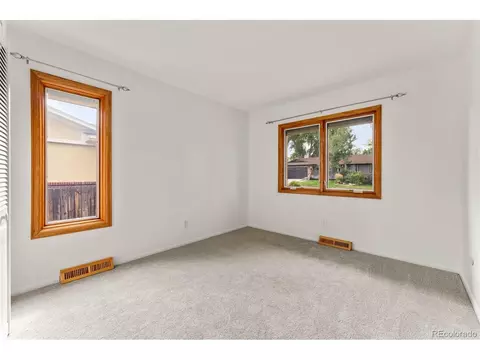 8101 E Linvale Pl, Denver, CO 80231 photo 18