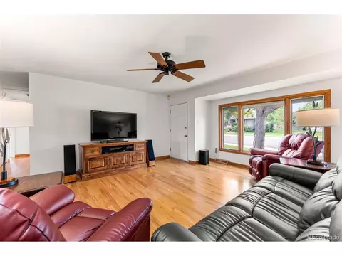 8101 E Linvale Pl, Denver, CO 80231 photo 2