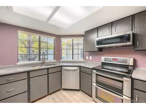 Kitchen - 18603 E Layton Pl, Aurora, CO 80015 photo 2 of 4