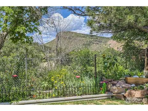 725 5th Ave, Lyons, CO 80540 photo 2