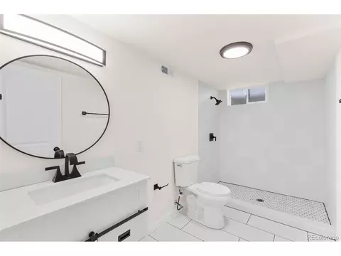 7555 E 22nd Ave, Denver, CO 80207 photo 43