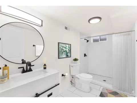 7555 E 22nd Ave, Denver, CO 80207 photo 42