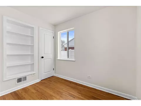 7555 E 22nd Ave, Denver, CO 80207 photo 26