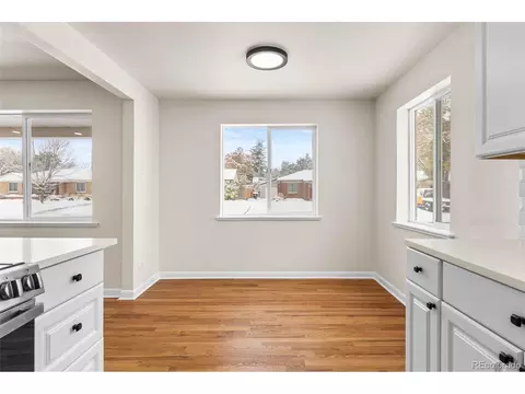 7555 E 22nd Ave, Denver, CO 80207 photo 10
