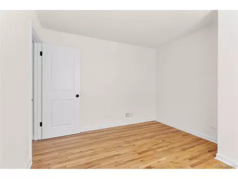 7555 E 22nd Ave, Denver, CO 80207 photo 30