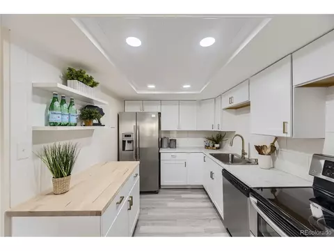 13661 E Marina Dr #604, Aurora, CO 80014