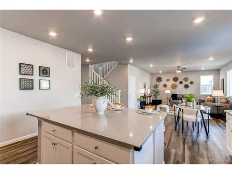 27705 E Indore Dr, Aurora, CO 80016 photo 5