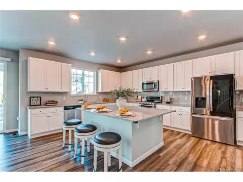 27705 E Indore Dr, Aurora, CO 80016 photo 4