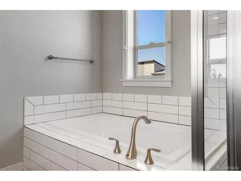 9094 E 49th Pl, Denver, CO 80238 photo 22