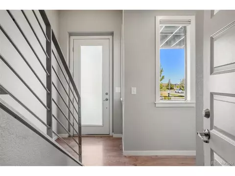 9094 E 49th Pl, Denver, CO 80238 photo 2