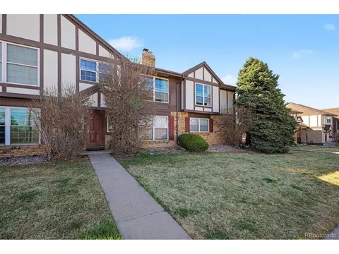 3825 S Monaco Pkwy #212, Denver, CO 80237