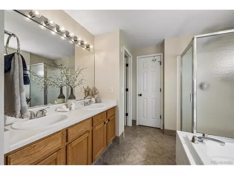 Bath - 21304 E Prentice Pl, Centennial, CO 80015 photo 2 of 5