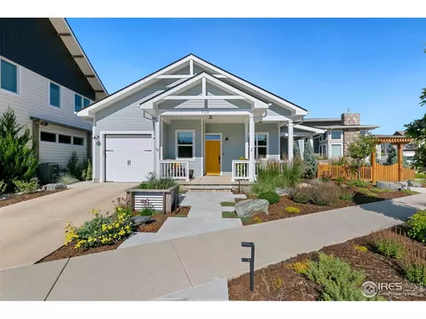 709 Harts Gardens Ln, Fort Collins, CO 80521