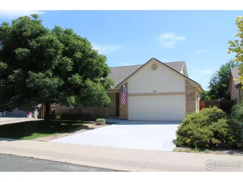 319 River Rock Dr, Johnstown, CO 80534