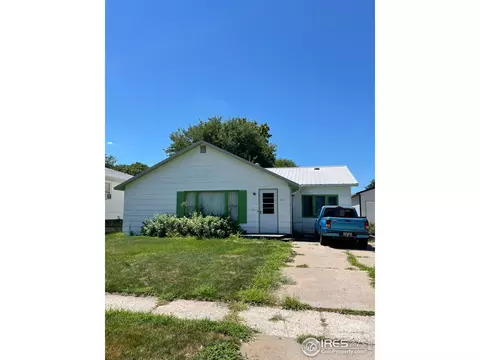 425 Franklin St, Wray, CO 80758
